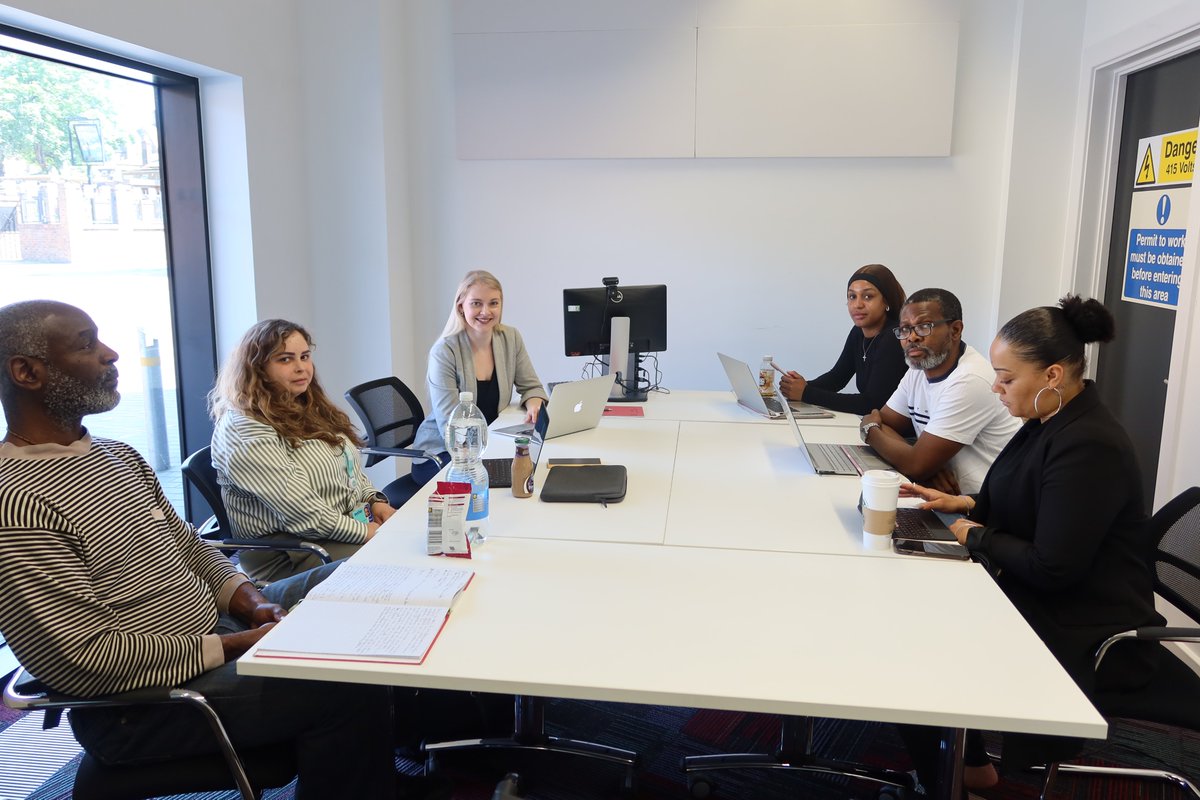 Another productive client meeting at the @UELAdviceCentre in collaboration with @DuncanLewis. Under the supervision of Nicola Arnesen, a solicitor from Duncan Lewis, our student volunteers of the @SBL_UEL assisted clients with a family law matter. @UEL_News
