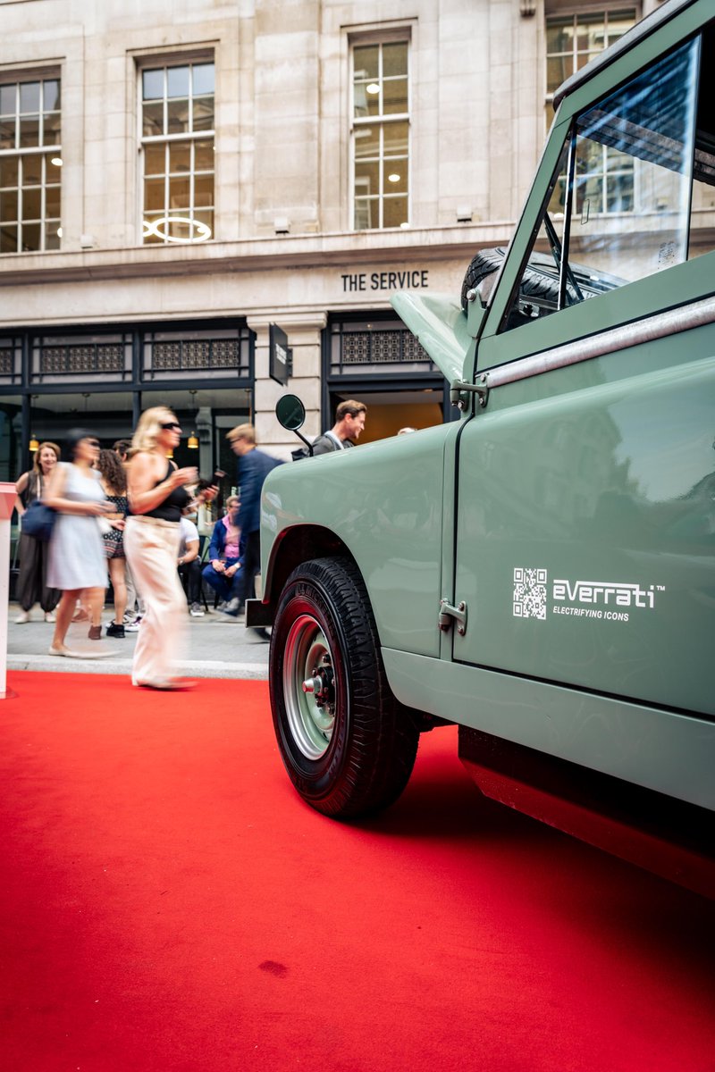 Everrati will be displaying two very special redefined, iconic classic cars at the esteemed Savile Row Concours, together with <a href="/GievesLondon/">Gieves & Hawkes</a>. Open to the public this Wednesday and Thursday, here are a few favourites from previous years 🙌 
#everrati #electrifyingicons #savilerow