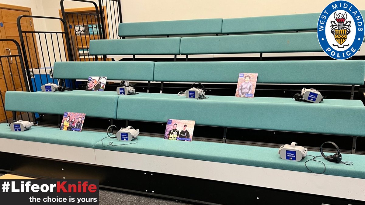 #LifeorKnife - our schools officers have been delivering lots of inputs to schools across the city over the past week as part of our ongoing commitment to reducing #knifecrime. 

Here's the VR headset kit all set up and ready for our team to deliver to Years 7 and 8 at @newacad.