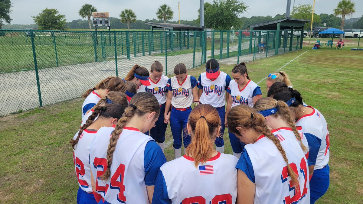 Glory18u_Marino's tweet photo. My 18U Gold team took 2nd place at the Santa Fe Inferno Invitational.  It was a rough loss, and the only thing we can do now is learn from it. I'm super proud of all these girls. Great job, Glory ❤️💙 https://t.co/dkY8SEiaHG