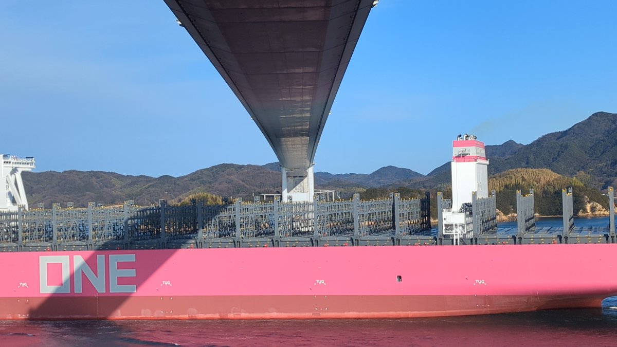 Pw5wQrblVFhPC2j's tweet image. 次々とコンテナ積載量世界記録を更新中です🛳✨
#今治造船