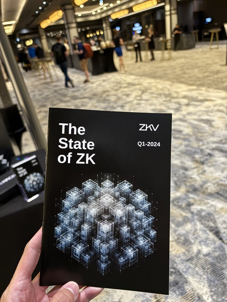 Is FHE taking over the ZK space? This week, I was in @__zkhack__ Kraków and decided to work on the topic of verifiable FHE and private voting systems powered by Fully Homomorphic Encryption. My takeouts🧵⬇️