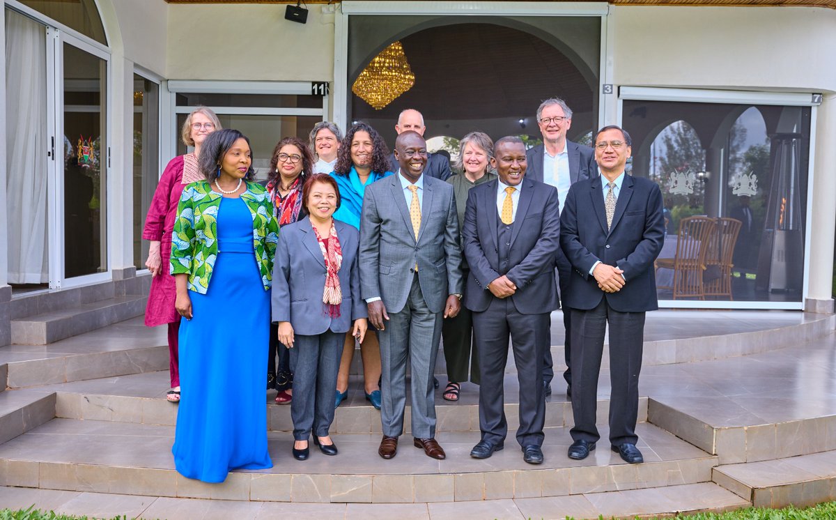 This morning, together with Board of Trustees of the Center for International Forestry Research (CIFOR) led by Board Chair Doris Capistrano, Vice-Chair Alexander Müller and the International Centre for Research in Agroforestry (ICRAF)led by the Director General Ms Éliane