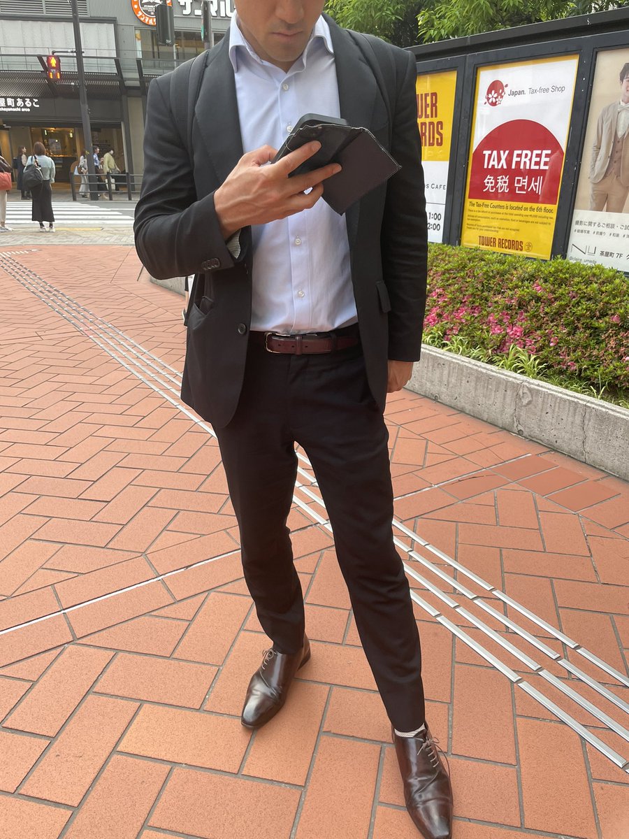 mapmate's tweet photo. 街角スカウト中。

いい人材は
自分の足で探す。

by RYO https://t.co/0u4Js1NzZm