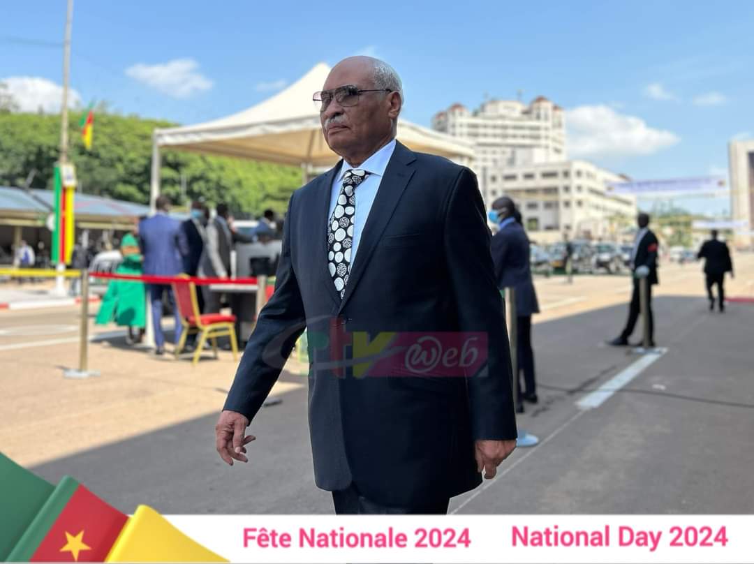 Le ministre d’Etat, ministre de la justice garde des sceaux, Laurent Esso, à son arrivée au boulevard du 20 mai. 🇨🇲🇨🇲🇨🇲