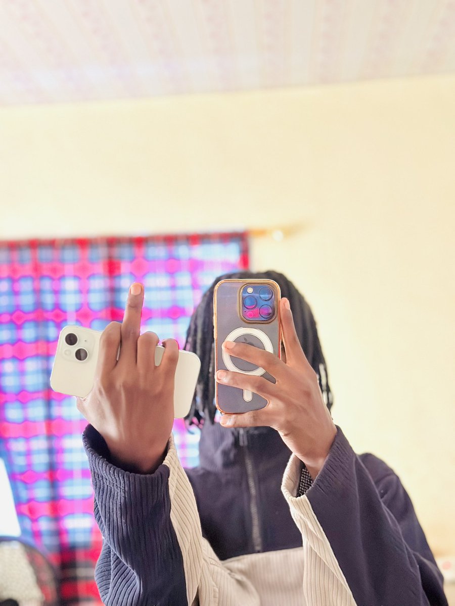 LilKeb4pf's tweet photo. Through betting @bright_tod1 has helped me get a new Iphone15 for my woman. I appreciate you man❤️🫂 join his VIP guys that zone is lit 💥💥lets goooooo 🏃💨 https://t.co/GggP52Hn2a