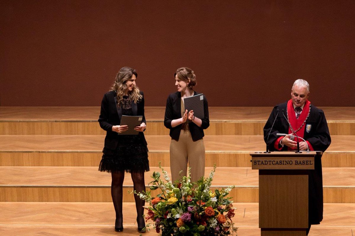 ius_unibasel's tweet photo. Herzliche Gratulation an alle Bachelor-, Master- und Doktoratsabsolvent*innen zum bestandenen Abschluss!

 #iusbasel #unibasel #fs24 #promotionsfeier https://t.co/mrbadogoQE