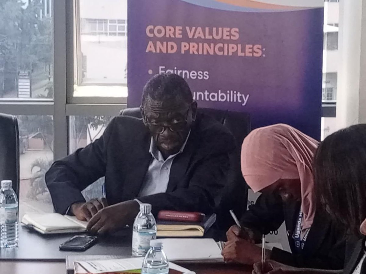 UPDATE: Dr.@kizzabesigye1 appearsbefore the Uganda @UHRC_UGANDA to attend to a case in which he accuses the state of violating his rights, seven years after it was filed in 2016. Besigye unsuccessfully appealed for a postponement of the hearing on the grounds that his lawyer,