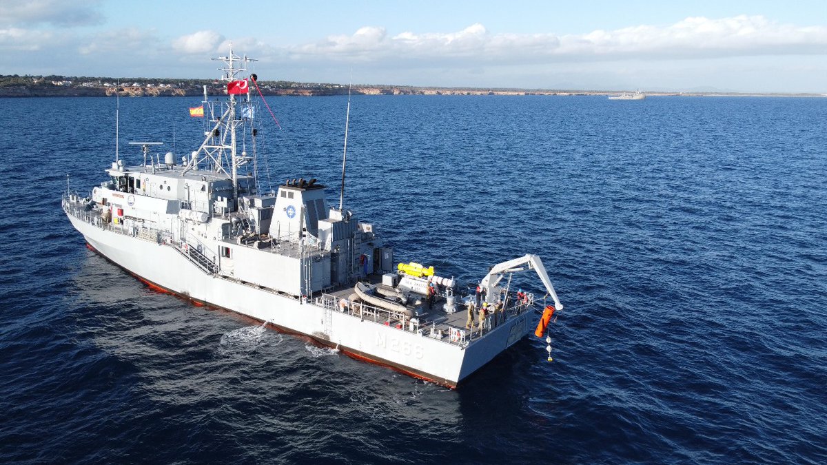 NATO_MARCOM's tweet photo. The calm sea🌊can easily hide the deadly threat of sea mines, so #ESPMINEX 24 is an important annual Mine Countermeasures (MCM) exercise in 🇪🇸 coastal waters. #SNMCMG2 practised clearing routes to allow freedom of navigation & action from the sea to the mainland #WeAreNATO #StrongerTogether
Read more: https://t.co/Ayi83zX23Z