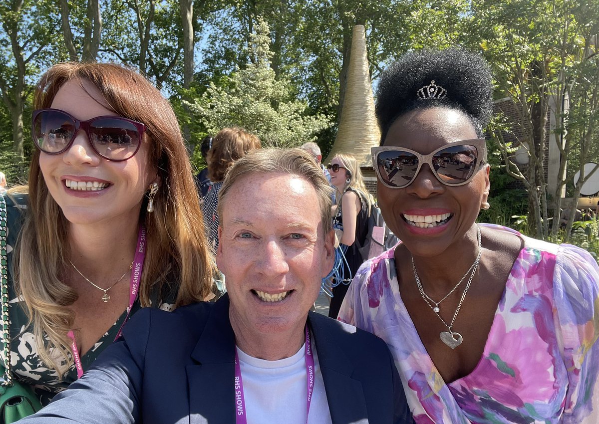 Press Day at Chelsea Flower Show with <a href="/lizzieweather/">Elizabeth Rizzini</a> and <a href="/FloellaBenjamin/">Floella Benjamin</a>
