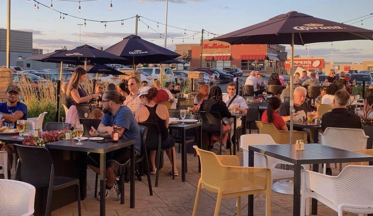 Long Weekend Patio Days
$4 Bud and Bud Lite
#patio #longweeked #beer #patiolife #weekend #bud #budlight #coldbeer #outdoors #wearesocial #drinks #yummy #thingstodo #wine #nachos #wings #fun #love #sunshine #flowers #garden #summer #tan #Mississauga #Meadowvale #Streetsville