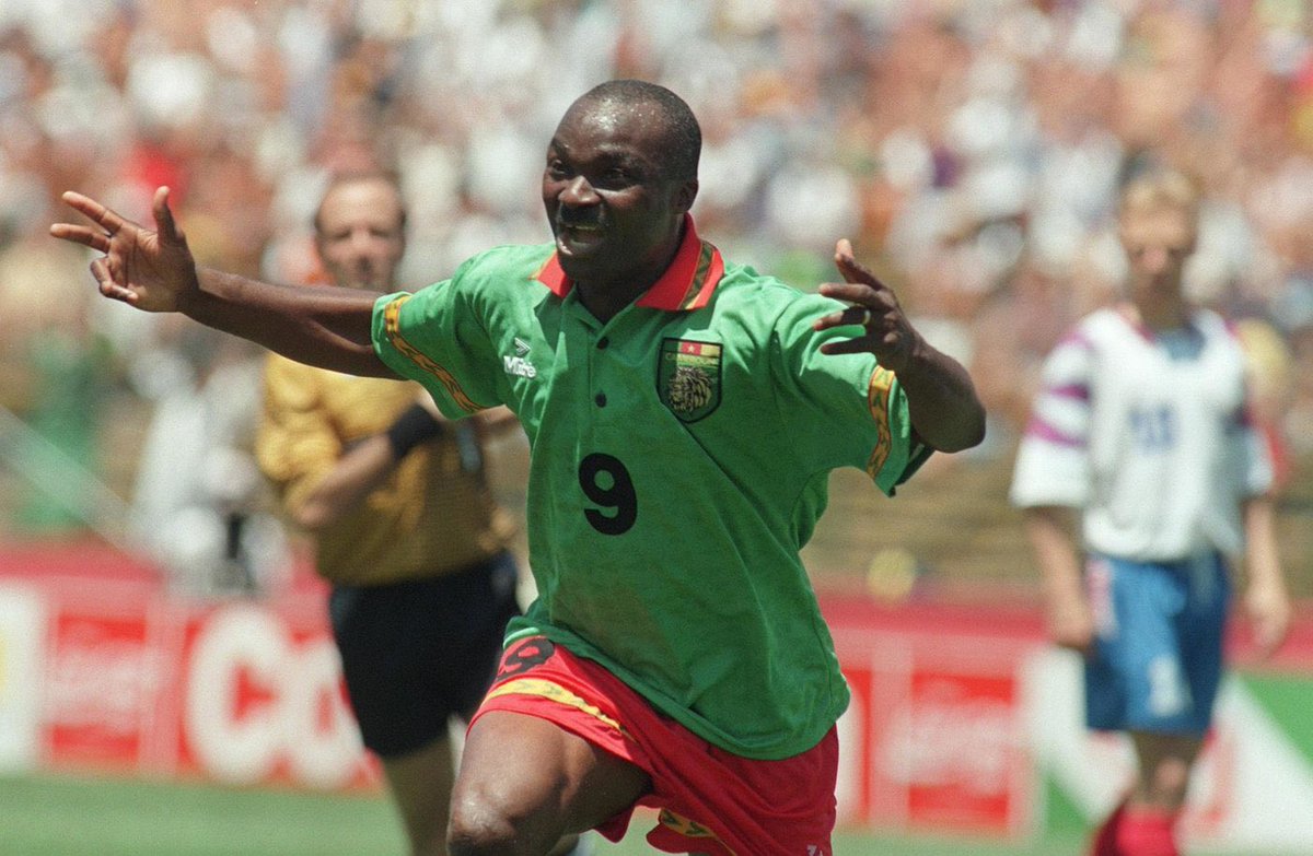 🎂 Joyeux anniversaire à la légende vivante Roger Milla qui fête ses 72ans aujourd’hui.🦁🥳