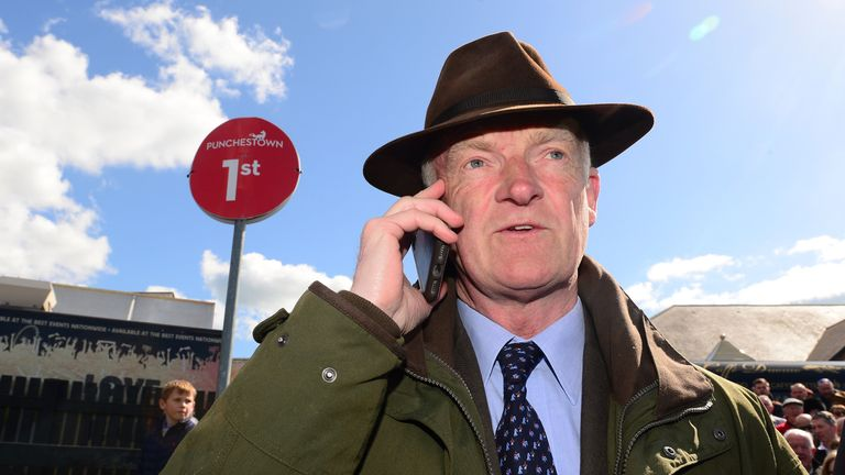 GingerJoeRacing's tweet photo. 🇨🇮🇬🇧The 2024/25 Willie Mullins raid starts at Warwick on Wednesday

🏇Onlyamatteroftime 
📍Warwick 14:08

I suppose if he wants to win it again, he can't soley rely on the Grand National. We could see much more of Mullins this season coming