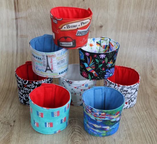 Pencil cases, elasticated pen holders and coffee cup holders, all in French and Spanish themed fabrics buff.ly/3a9NN9U Great end-of-term present for your favourite language teacher, or a treat for yourself!