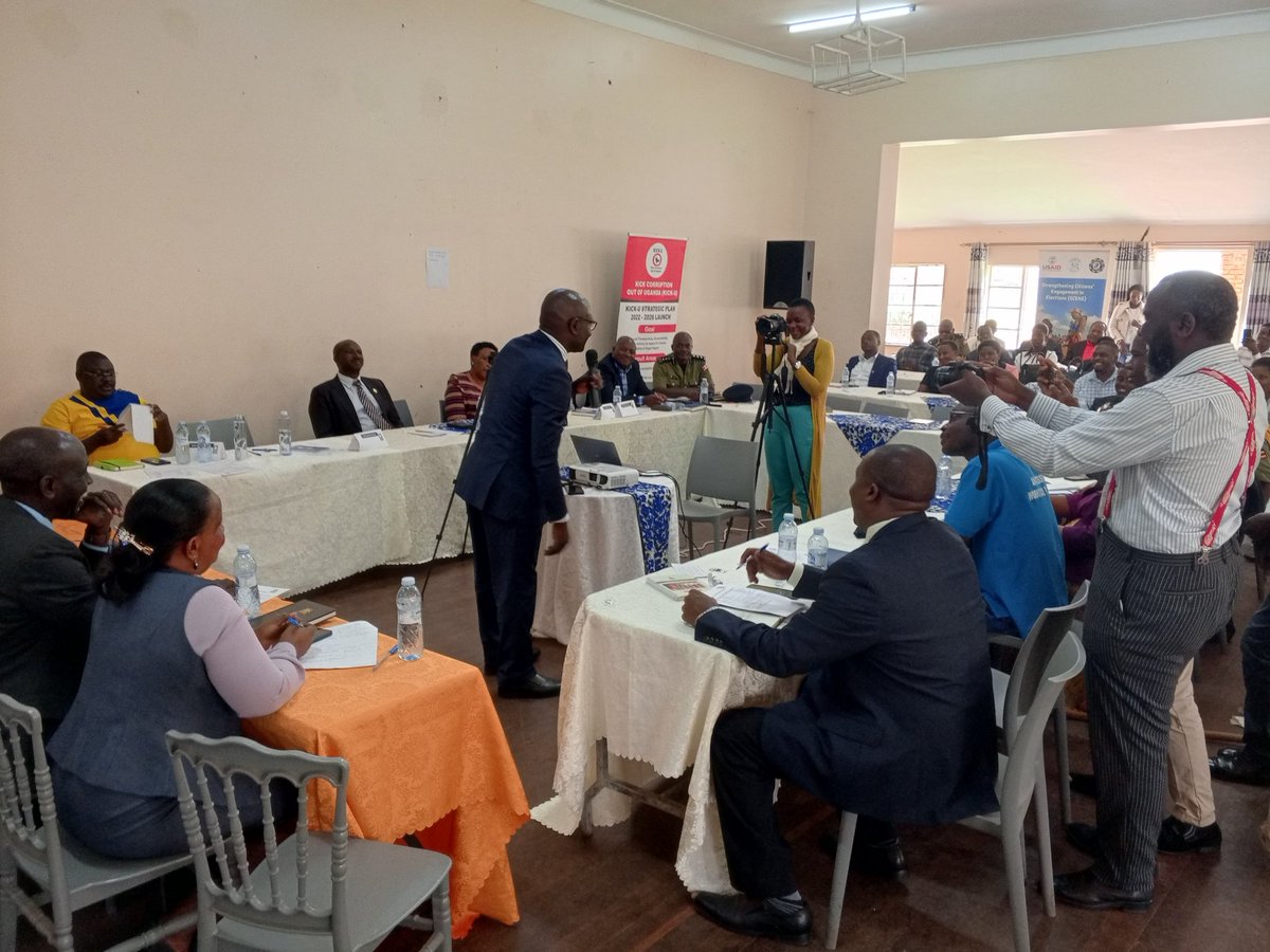 The Chairperson of the Electoral Commission @UgandaEC Justice Byabakama Mugenyi Simon addressing a cross section of key stakeholders in the electoral process in Kigezi region at White Horse Inn Kabale.