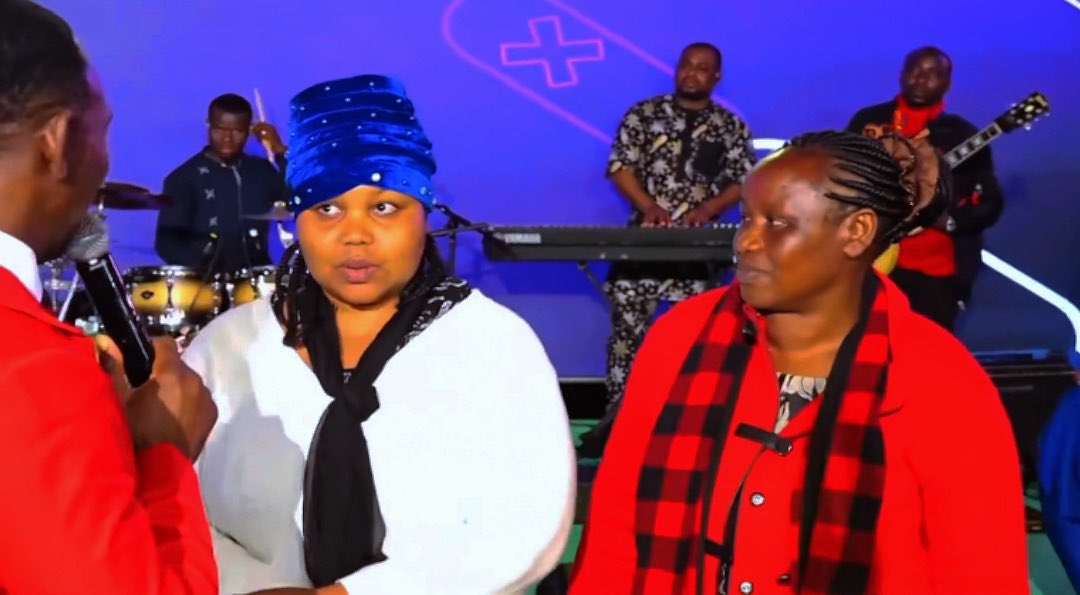 dunamiswrldwide's tweet photo. Her mother brought her to the Kenya 🇰🇪 healing & deliverance crusade in that condition, trusting God for a miracle. As God’s servant, Dr Pastor Paul Enenche, was taking authority over the spirit of infirmities & making decrees over the people, the power of God located her, & for the first time in 15 years, she opened her mouth to speak to her mother.

She told her mother that she would like to go to the altar to testify, that she has been healed. Her mother was beyond excited & they both came out to testify.

There is a God in heaven, who is merciful & all-powerful.
All Glory & Praise be to His name.