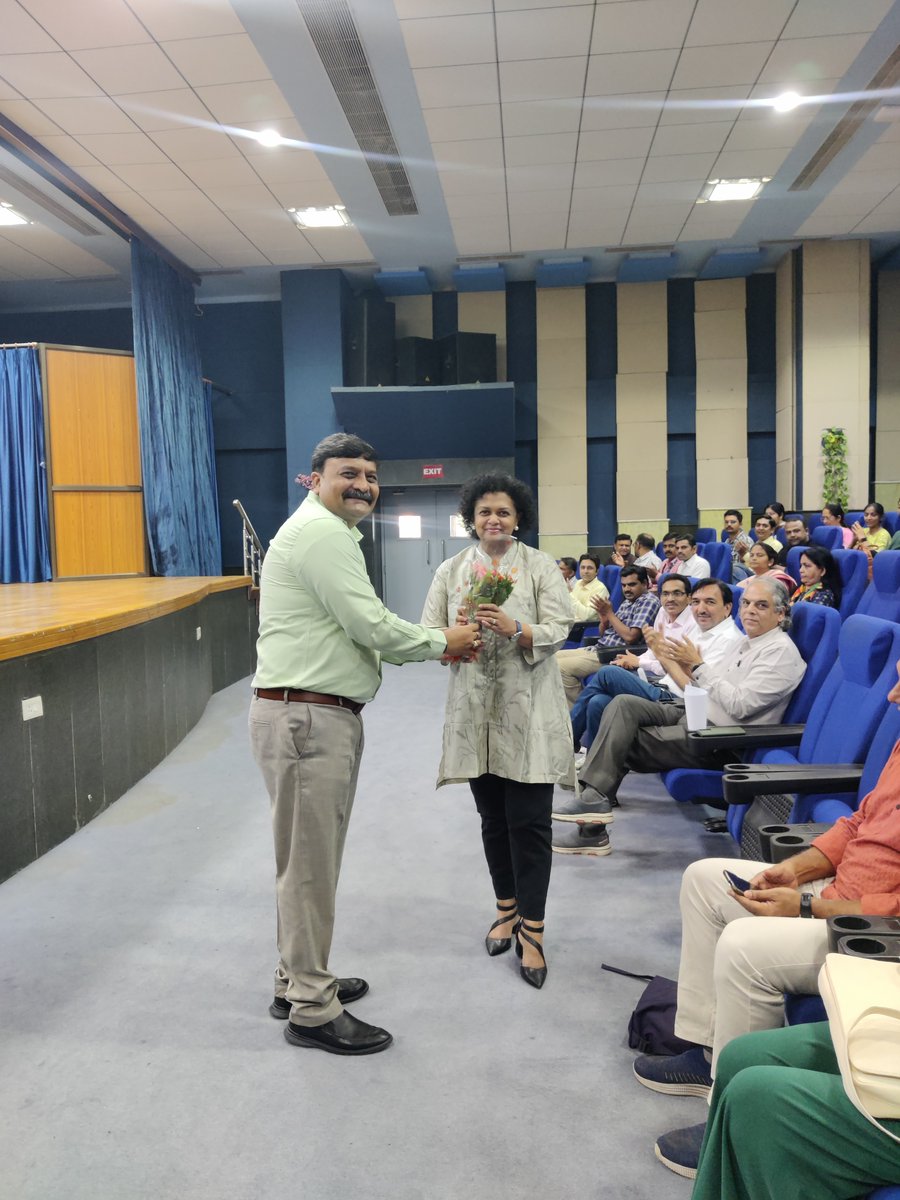 A guest lecture ITRA Dr Shyama Kuruvilla, Director of GTMC had presented her talk on scope,opportunities and challenges for Ayurved scholars-researchers in the GTMC She also interacted with faculty members and scholars of ITRA and took an insight of research work done at ITRA.