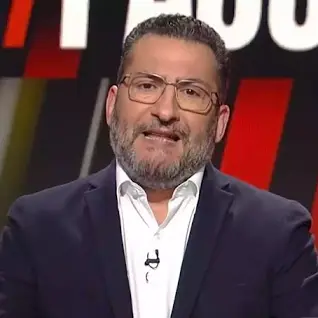 psiborn's tweet photo. Per saber com es repartien els diners de TV3 a les reunions del Centre Catòlic de Sant Vicenç dels Horts, entre Junqueras, Sergi Sol, Toni Soler i Eduard Voltas, ho podem llegir a PSIBORN 6 "La Иostra", que trobem a https://t.co/pUD7tbQNTC https://t.co/E36v5XHozi