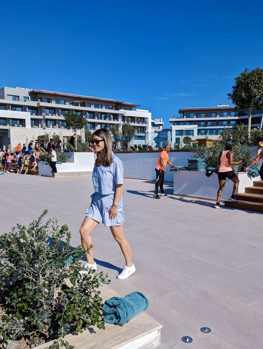 yogagise's tweet photo. Circuit class in pyjamas (#Hundr π) with Olympic legends at the new #AndaBarutCollection hotel by @BarutHotelsTR πΉπ·
Pyjamas are not my usual choice of sportswear π
However, my Hundr set is so comfortable & airy, they worked perfectly.
#andawitholympians #andawellnessweekend https://t.co/ChAej8TWhn
