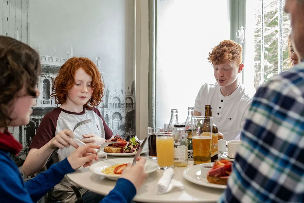 ☕ ✨A huge well done to Café Bowes of @TheBowesMuseum for winning Café of the Year at the Museums + Heritage Awards 2024. Check out the visitor attraction: lnk.bio/s/TCCcbowes

#DurhamCultureCounty #TheBowesMuseum #cafebowes #MandHAwards @MandHShow