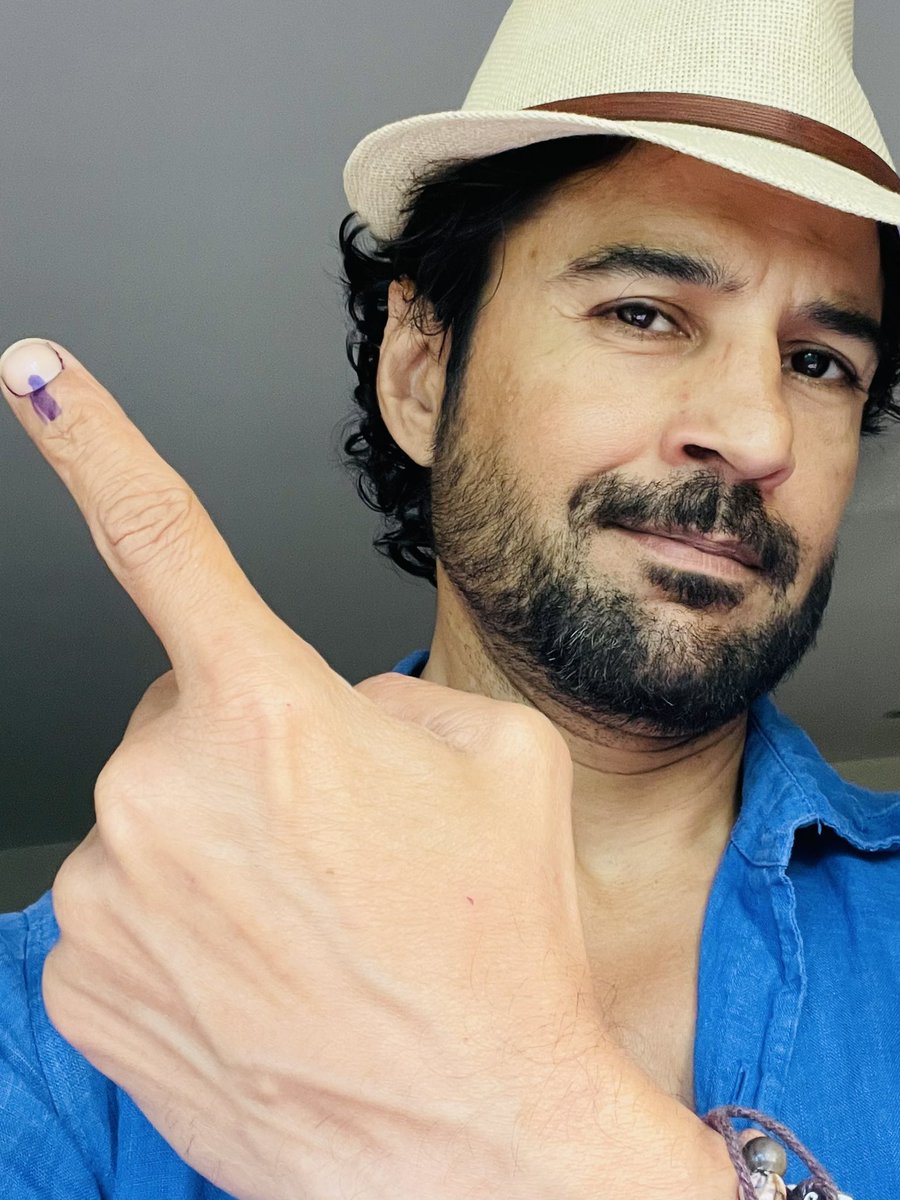 RK1610IsMe's tweet photo. @Vaidehi2709 @Poorva_2802 Ye raha proof :) https://t.co/4cZbSXVuJf