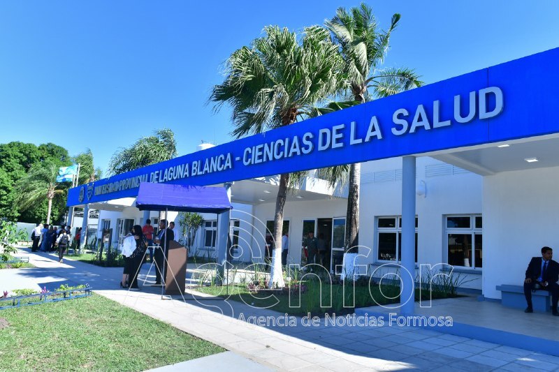 #Educación Médicos formoseños que debieron estudiar en otras provincias destacan a la UPLaB primiciasclorinda.com/?p=33680