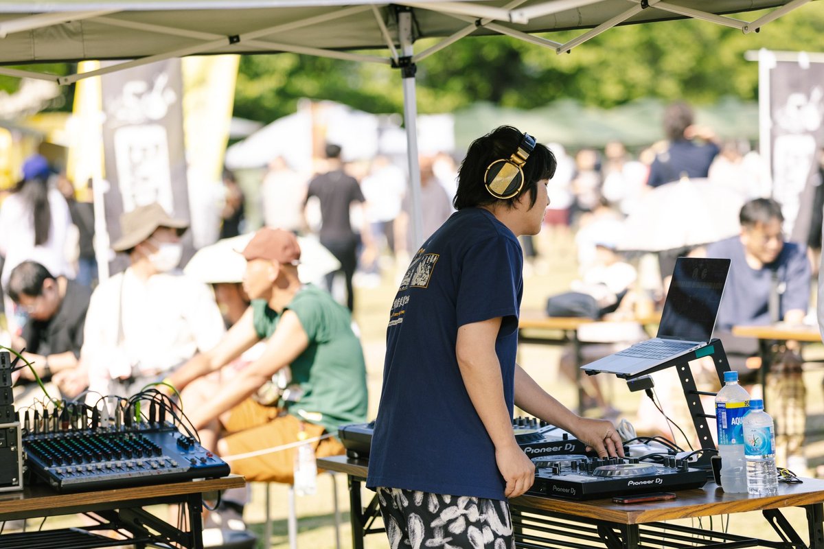 tibikami's tweet photo. 【　#SmellsLikeCurrySpirit vol.3 supported by TEN Co.,Ltd 】
しっかりお掃除してきました！
野外清掃は大変気持ちよいです！
出会ってくれた方々ありがとうございます！
次回も出れるように精進します！
#舞鶴公園カレーフェス2024
#舞鶴公園カレーフェス
#スメカレ
#badknee
2〜4 @takaakih_14 https://t.co/9Y5E2i3AAT