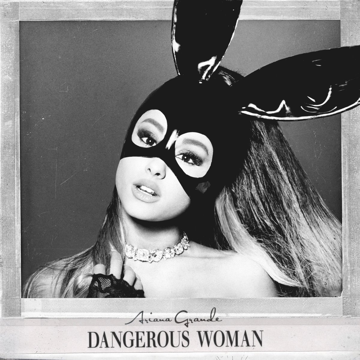 【非売品】国内盤 アリアナ・グランデ Ariana Grande 告知ポスター③ 非売品】国内盤 アリアナ・グランデ Ariana Grande 告知ポスター