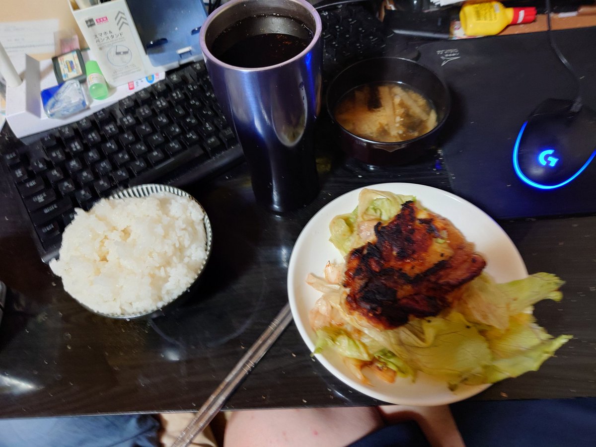 KTES_EBM's tweet photo. 残業で慌てて作った鶏肉
美味しかったのでよし！😀 https://t.co/t2fslurfY4