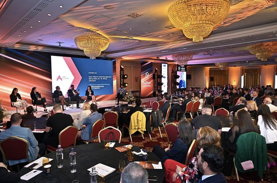 locationsunique's tweet photo. On 28-29 May, 60 global and local speakers from the hospitality industry  &amp; tourism take the Romanian TopHotel - Tourism &amp; Leisure Investment Conference 2024 stage, for interactive and exciting discussions about current trends in the field. 
Sign up now https://t.co/dMOPaX7LRL https://t.co/fxxYwL7ts5