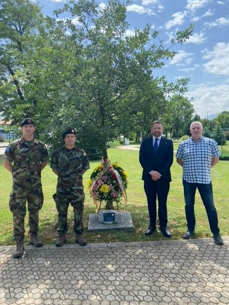 With @defenceforces today in Sarajevo to mark, with great sadness, the anniversary of Garda Sergeant Paul Reid, killed in May 1995 while peacekeeping with UNPROFOR. Our sympathy to Sgt Reid’s family. We also remembered all Irish peacekeepers who lost their lives in service.