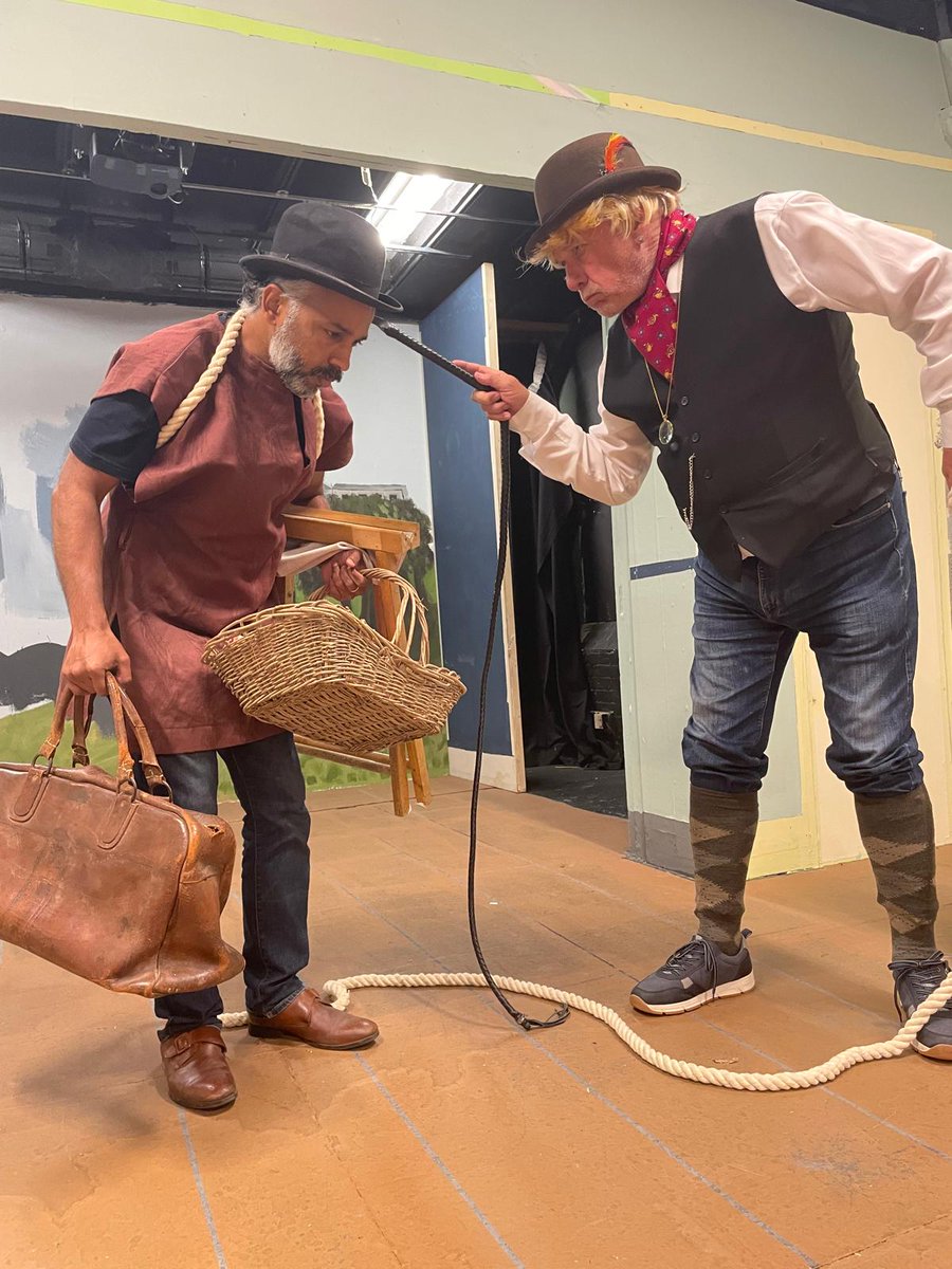 More rehearsal pictures from 'Waiting for Godot.' Time to book your seats for this fantastic production: a must-see twentieth century classic! ticketsource.co.uk/new-era-players
#newburytheatre