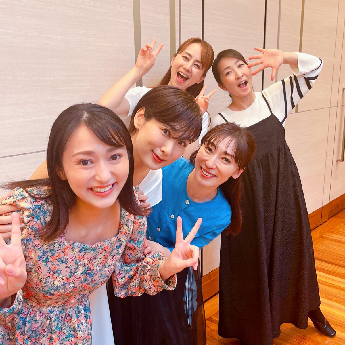 💗💛💙

久しぶりに会えた！

仲間っていいね✨

楽しすぎた！！
ご縁に感謝です✨