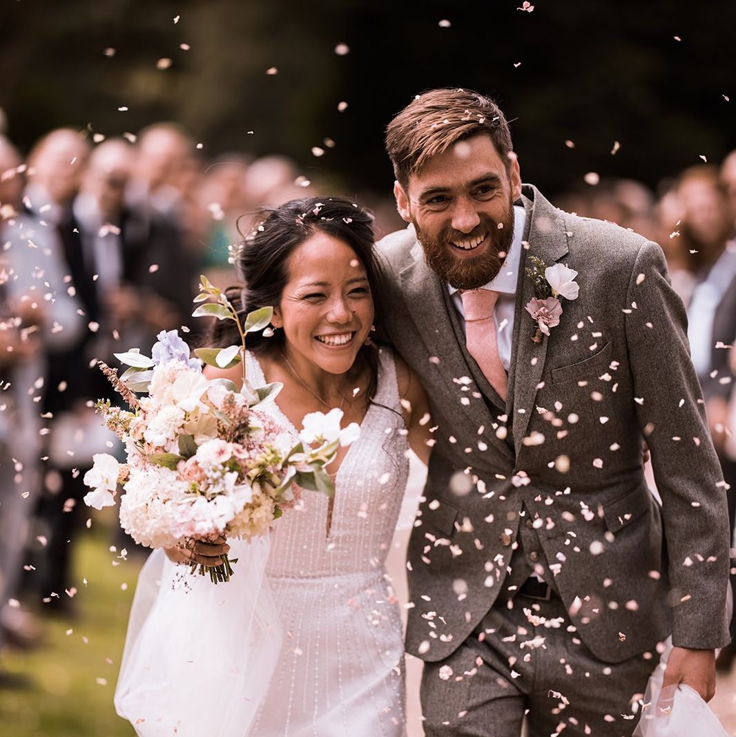 HacknessHotel's tweet image. ❣️ Mr &amp;amp; Mrs ❣️

📸 @neiljacksonphotographic 

To book a tour of Hackness Grange wedding venue in Yorkshire pop us a message or email us on weddings@hacknessgrange.co.uk. We would love to hear from you and start your wedding planning