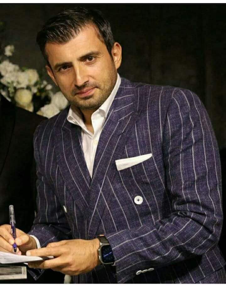 Bugün twitır Selçuk Bayraktar’diye
yıkılsın istiyorum <a href="/Selcuk/">Selçuk Bayraktar</a>