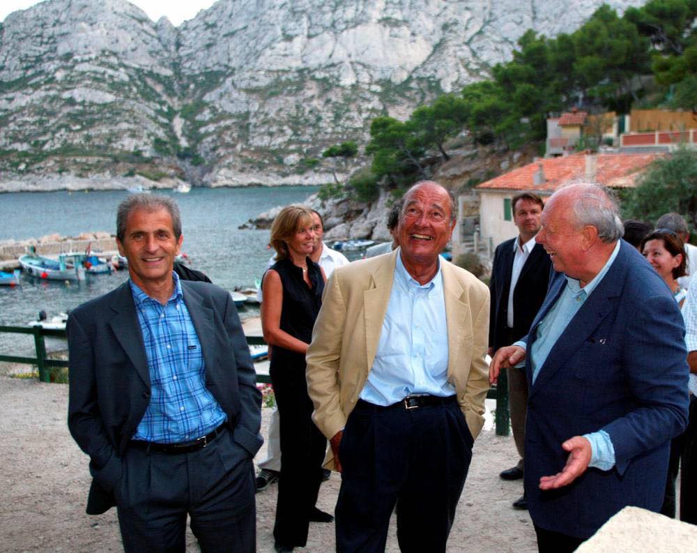 hubertfalco's tweet photo. Ce matin, je suis dévasté par l’annonce de la disparition de #JeanClaudeGaudin, aux côtés duquel j’ai siégé plus de 20 ans au parlement (dont 19 au Sénat, que nous avons quitté tous les deux en septembre 2017). https://t.co/BlEkgtl2rF