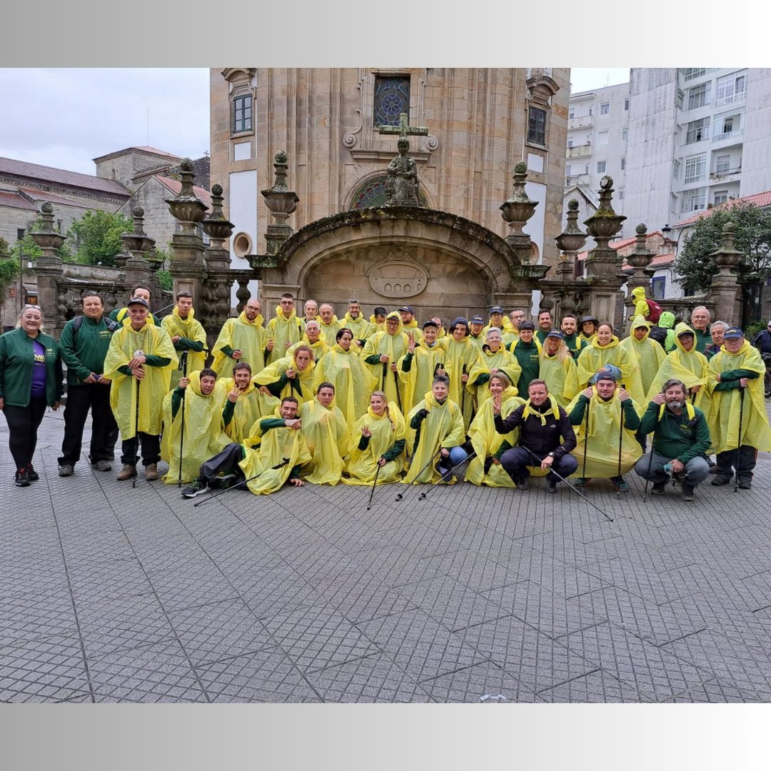 agdem_granada's tweet photo. 💪🚶♀️ Junto a la Fundación Hermanas Hospitalarias y el Consejo de Mediadores, hemos llevado la bandera andaluza con nuestros logos por el Camino de la Integración 2024.
#EsclerosisMultiple #EsclerosisMultipleGranada #CaminoDeLaIntegracion2024 https://t.co/W9Fqvb7gJf