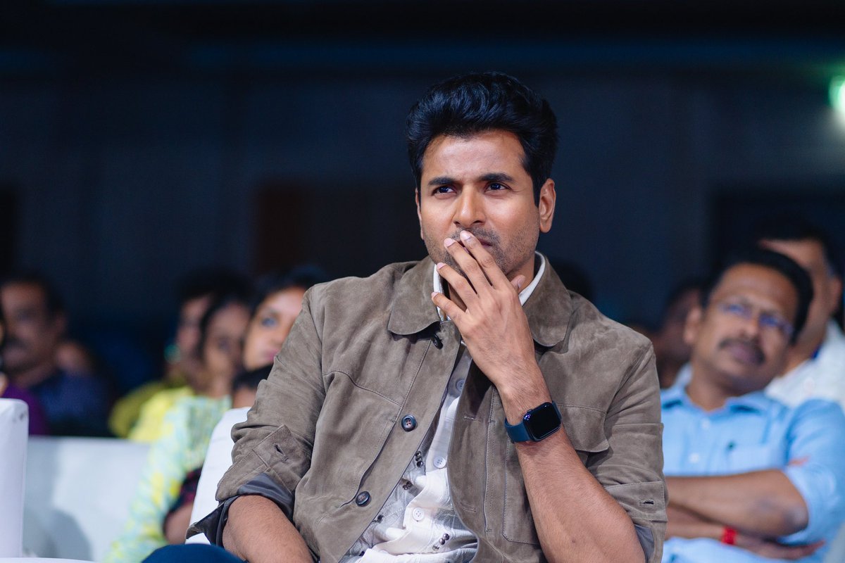 #SivaKarthikeyan is set to shoot his films with #VenkatPrabhu and #Cibi in parallel, aiming for 2+ films per year.

His lineup includes:
- Amaran 
- SK 23
- A film with Venkat Prabhu
- A film with Cibi