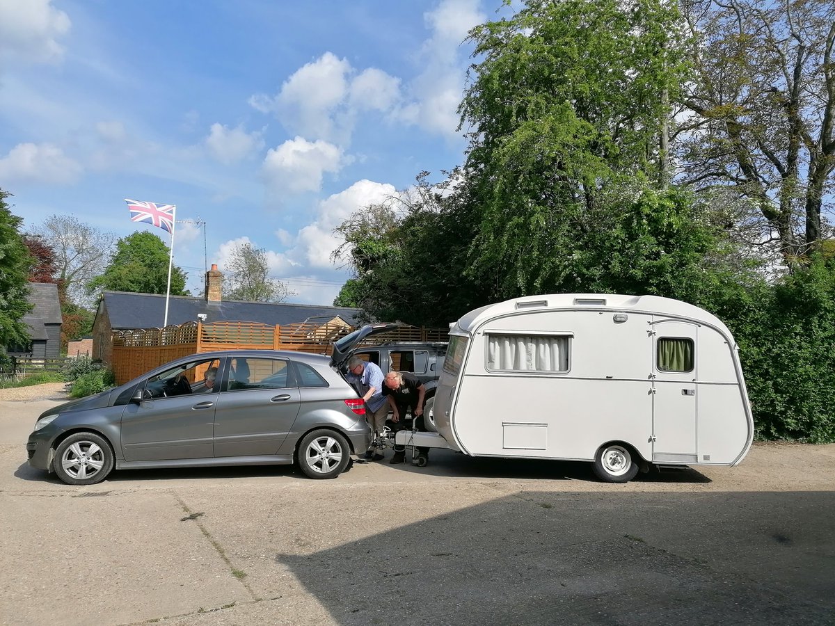 TheEnglishCarav's tweet photo. Last week we had a 1973 Carlight Casalette in the workshop for a annual service. 

 #vintagecaravanworkshop #vintagecaravan  #classiccaravan #retrocaravan #1973  #CarlightCasalette  #caravanjourney   #CarlightCaravan  #caravanfamily https://t.co/K67cYWB5xx