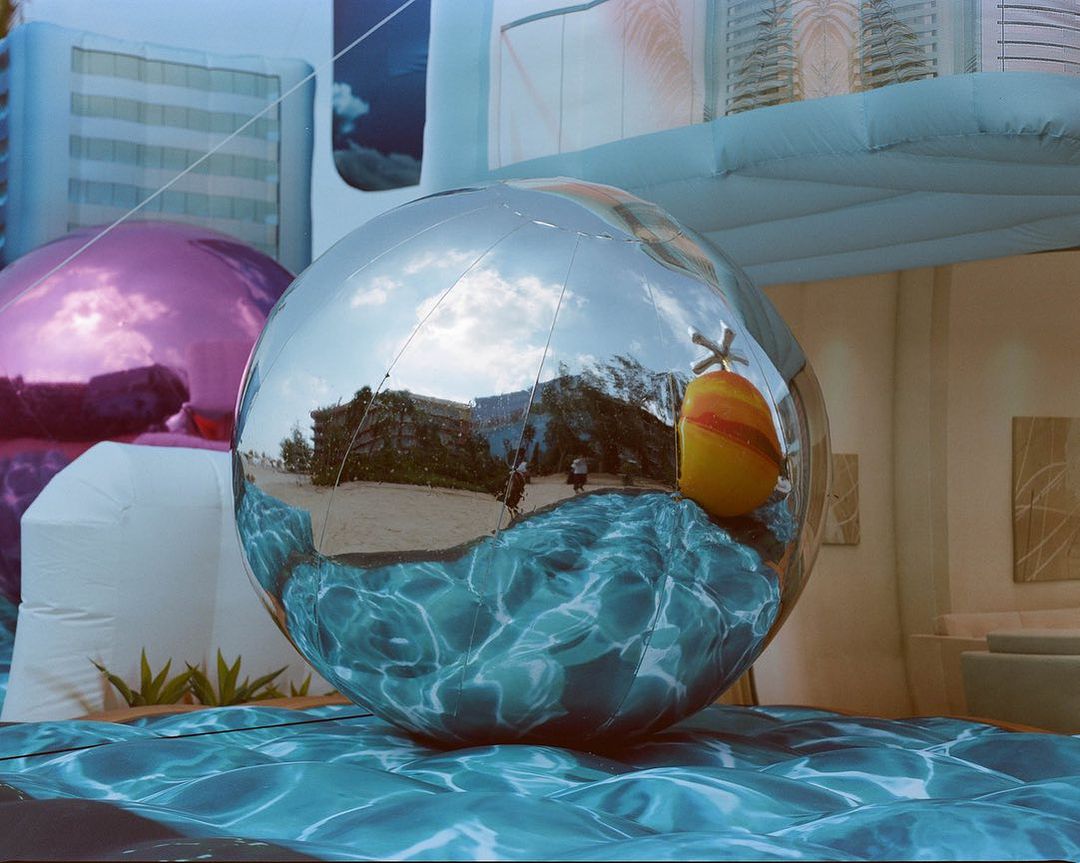 InlocoG21235's tweet photo. Transforming the material and real back into the virtual...
The captivating #dubaiexhibition of #FilippoMinelli’s “The Idealised City” has been extended to 15 June. Immerse yourself in a world where reality and virtuality blend.
#inlocostorage #Inlocogallery #uae #dubaispots https://t.co/7VI9I6Dkyd