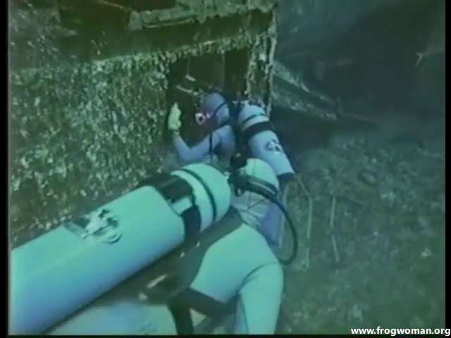 FrogwomanOrg's tweet photo. Father and daughter make a wreck dive.... and find a guy with a spear gun!
Check out the video on my blog:
https://t.co/zVsiL0vOKu
#scuba #diving #scubadiving #wreckdive #wreck #speargun #seahunt #frogwoman #femalediver #trappedunderwater #scubaperil #vintagescuba https://t.co/QHxChTr7k9