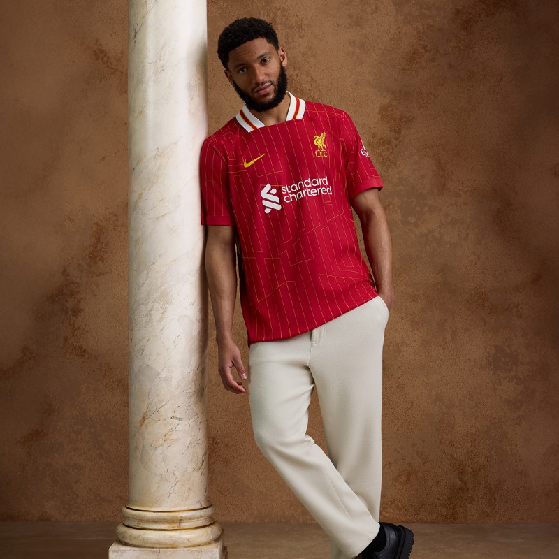 TheRedmenTV's tweet photo. Liverpool FC 2⃣4⃣/2⃣5⃣ home kit &amp; training gear  

Available to order now 🛍️

🔗 https://t.co/epgyI4n4EN