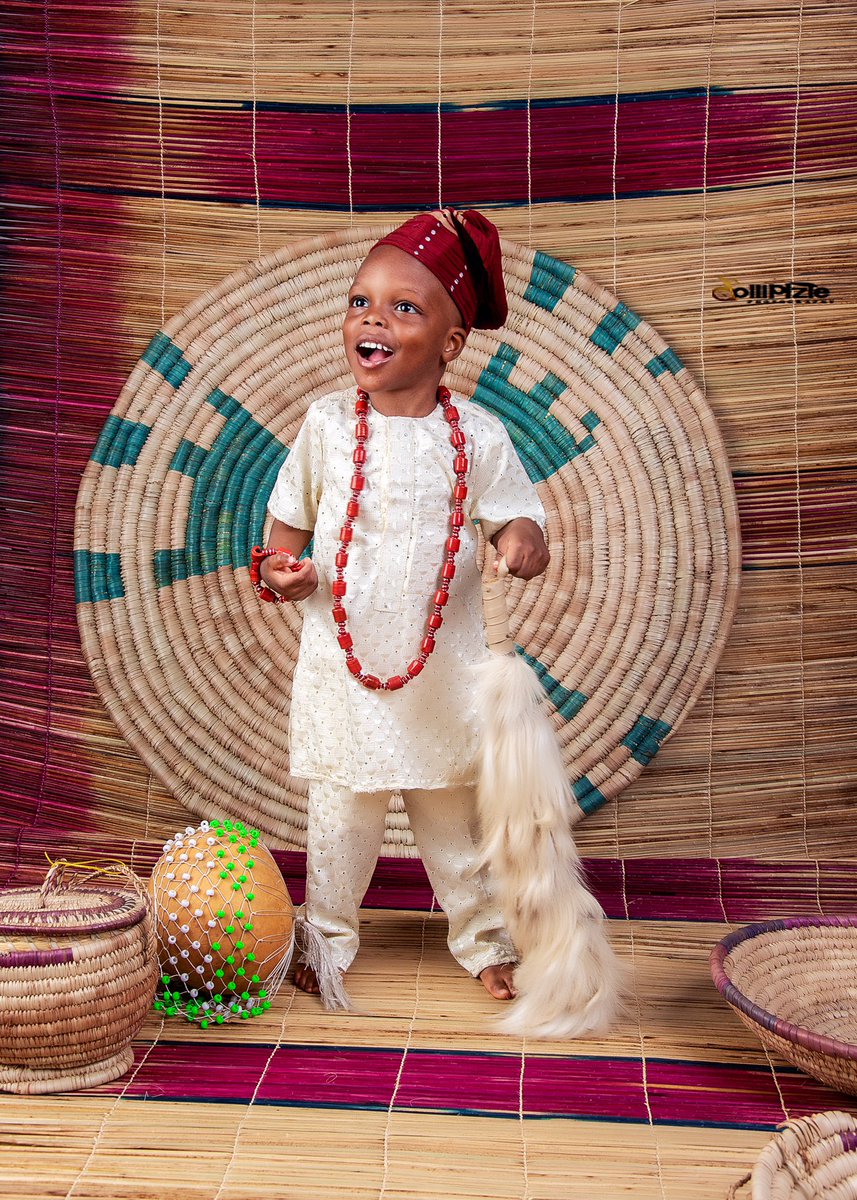 dsv_ent's tweet image. Happy birthday Israel 💕💕💕Grow in wisdom and good health 🙏🏽

📸: @dsv_entt 

#ibadanphotographer #kiddiesshoot #bodija #birthday #birthdayshoot #birthdaycake