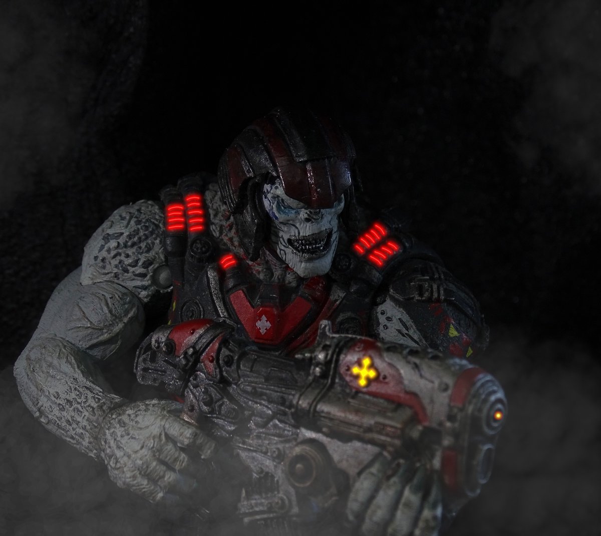 Gears Of War Figures And Customs tweet media