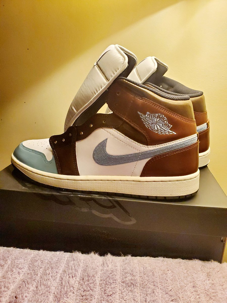 illnealhiphop's tweet image. 🔥 🔥🔥 J's shipping worldwide!
nealsbeardoil.com/products/jorda…
#customsneakers #customshoes #custom #sneakers #sneakerhead #airforce #nike #customkicks #jordan #angelusdirect #af #jordans #art #kicksonfire #kickstagram #nikeairforce #shoes #custommade #sneakergallery #kicks #jordan