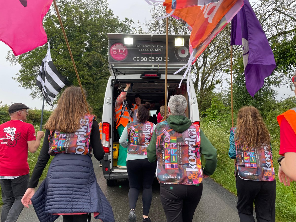 🙂KORRIKAko ordezkaritza batek Ar Redadeg ekimenean parte hartu du
Albistea 👇
korrika.eus/eu/bloga/item/…