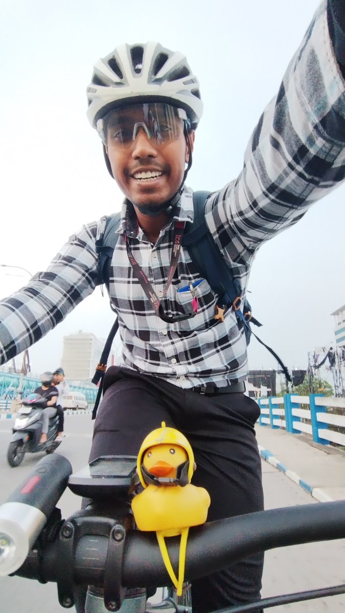 cyclingmonksIN's tweet photo. Wondering how to start off commuting by cycle?
Fret Not! We have you covered
With the help of friends, who commute in India, we put together this guide
https://t.co/cNkwJElG6O
Thanks to Ankit Goyal, Dalip Singh Sabharwal, Heyram Kruthik and Iman Baidya
#CyclingMonks https://t.co/qkFubkIAtH