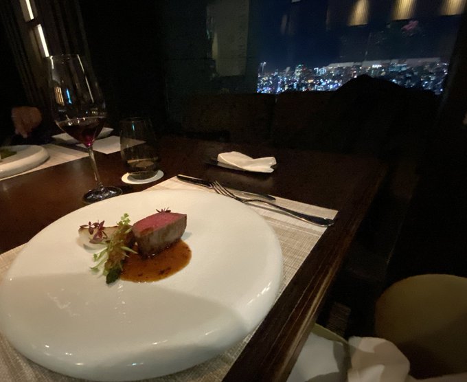 「レストラン テーブル」のTwitter画像/イラスト(新着)