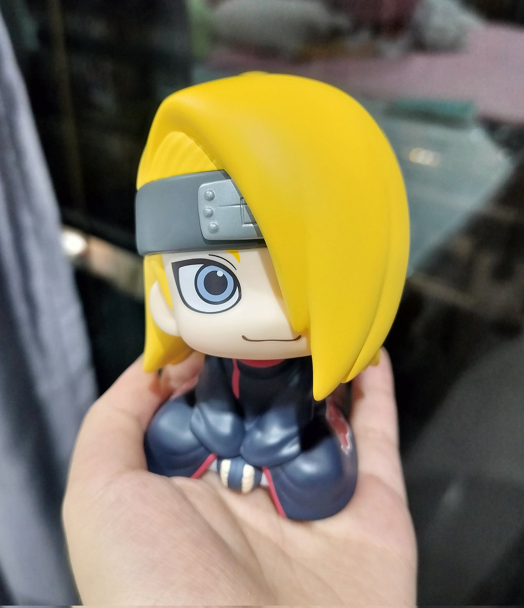sasillmon's tweet photo. นั่งจ๋องเดอิน่ารักมาก ... ตั้งตรงหน้าคอมคือแบบ แง เดอิจ้องหน้าฉันตอนทำงาน 😭😭💕💕💕 https://t.co/k0Zl7lcFSL