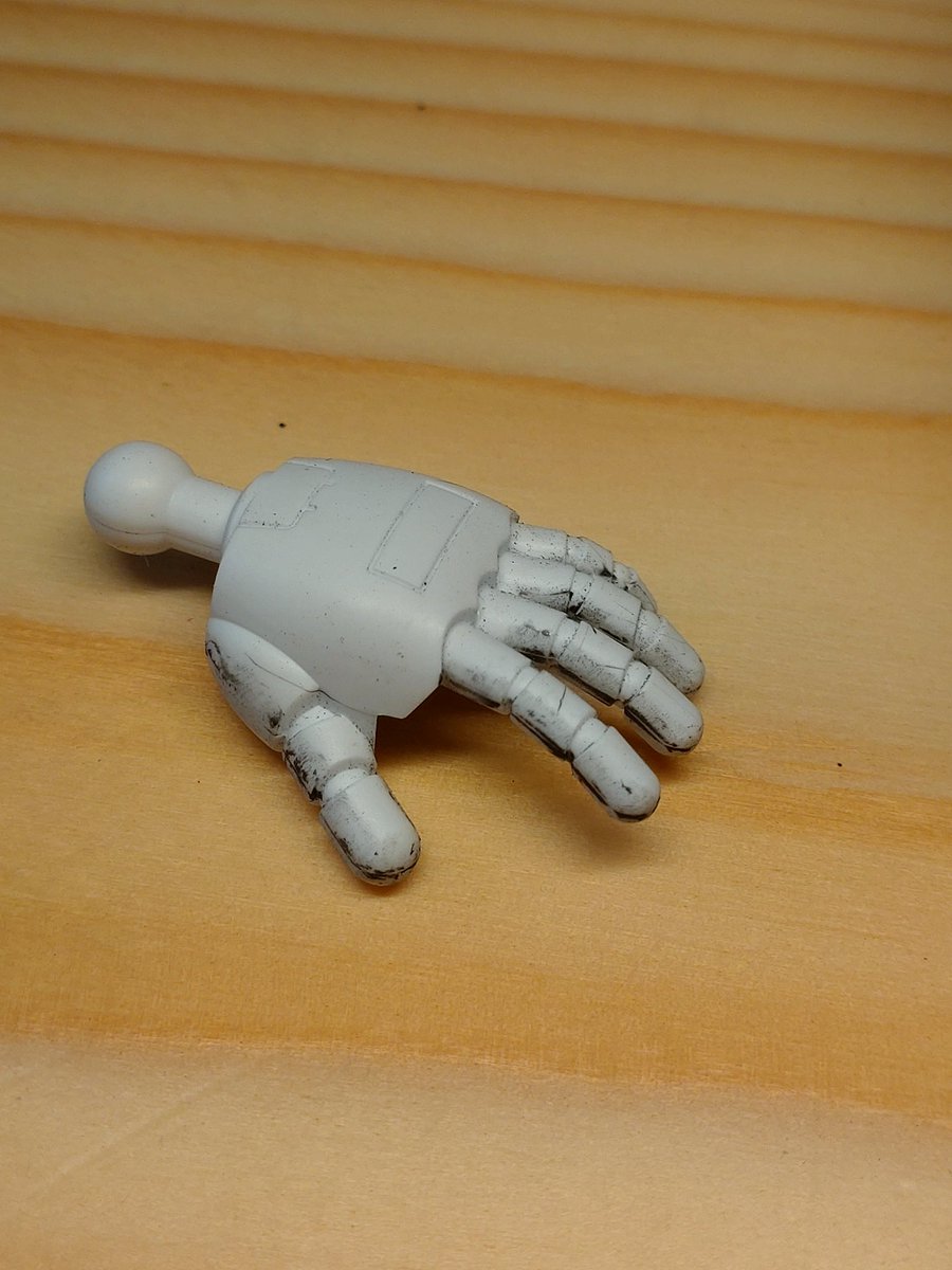 MAXFACTORY 1/72 VF-1J大拇指虎口進行雕刻加工